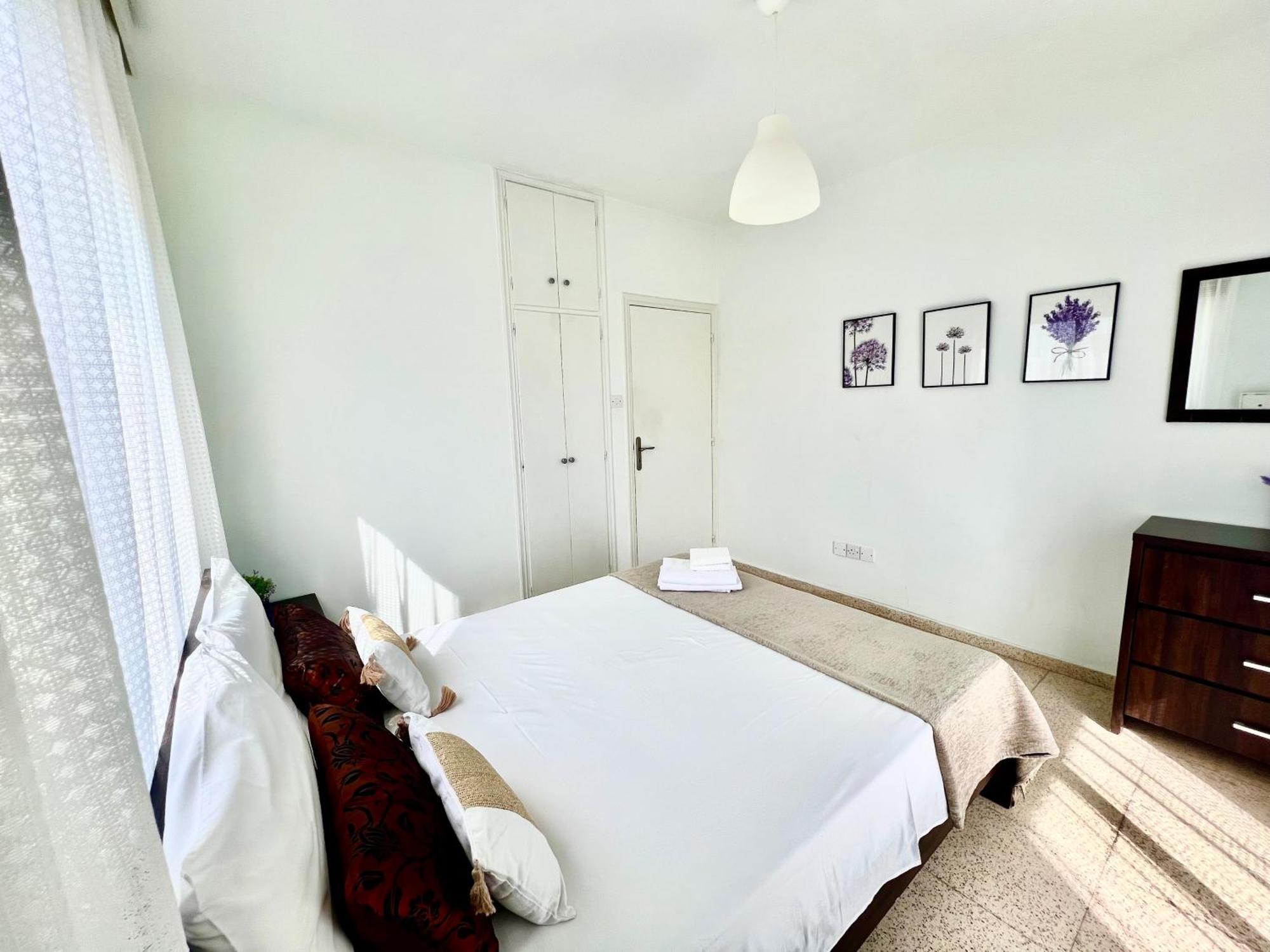 Apt On The Street Of Bars&Nightclubs In Ayia Napa 11 Apartment Exterior photo